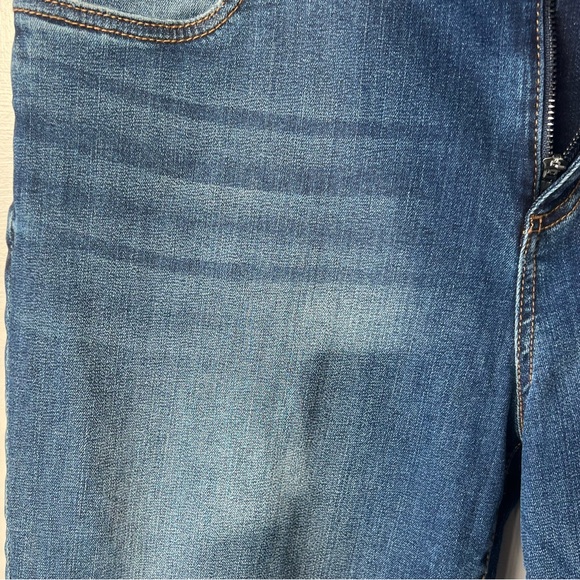 KUT from the Kloth Diana High Rise Skinny Jeans - Picture 7 of 11